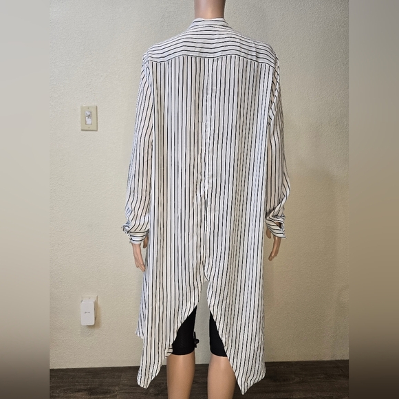 Sj Style Usa striped blouse long sleeve buttons on the front size medium - Picture 4 of 9